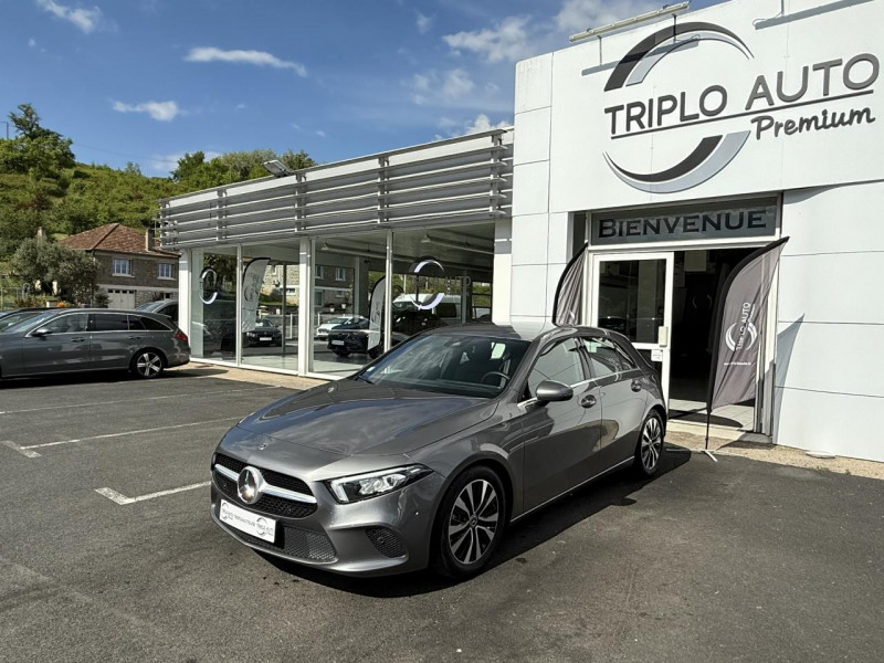 Photo 3 de l'offre de MERCEDES-BENZ CLASSE A A 160  BERLINE 5P - BM 177 BUSINESS LINE GPS   CAMERA AR   CARPLAY à 23990€ chez Triplo auto