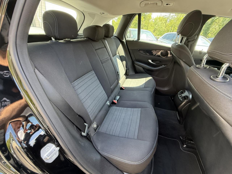 Photo 13 de l'offre de MERCEDES-BENZ GLC 220 D - BVA9G 4-MATIC CLIM   REGULATEUR/LIMITEUR DE VITESSE à 26990€ chez Triplo auto