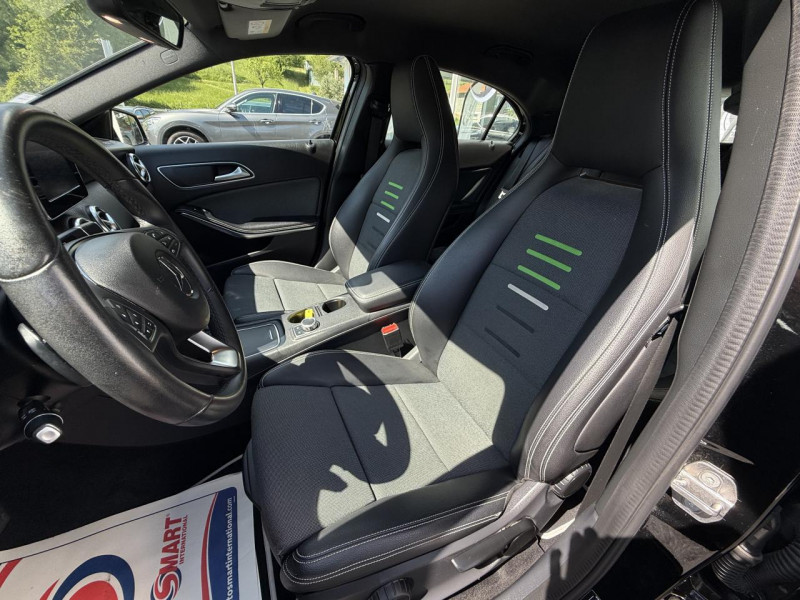 Photo 10 de l'offre de MERCEDES-BENZ CLASSE A A 180 - BV 7G-DCT - INSPIRATION - CAMERA AR   CLIM à 19490€ chez Triplo auto