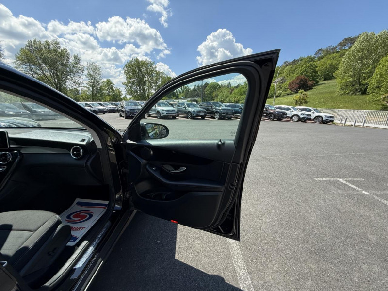 Photo 30 de l'offre de MERCEDES-BENZ GLC 220 D - BVA9G 4-MATIC CLIM   REGULATEUR/LIMITEUR DE VITESSE à 26990€ chez Triplo auto