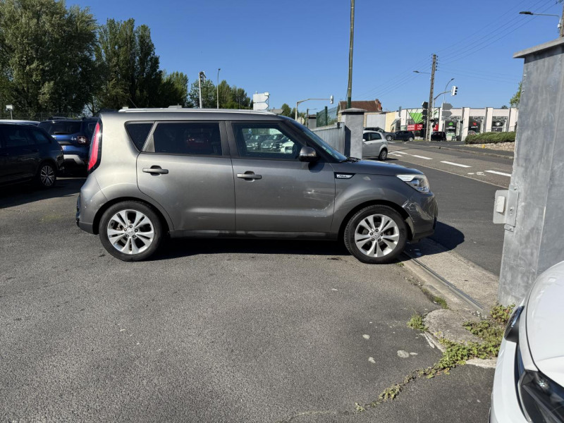 Photo 6 de l'offre de KIA SOUL 1.6 CRDI - 136 CLIM   ATTELAGE à 7990€ chez Triplo auto