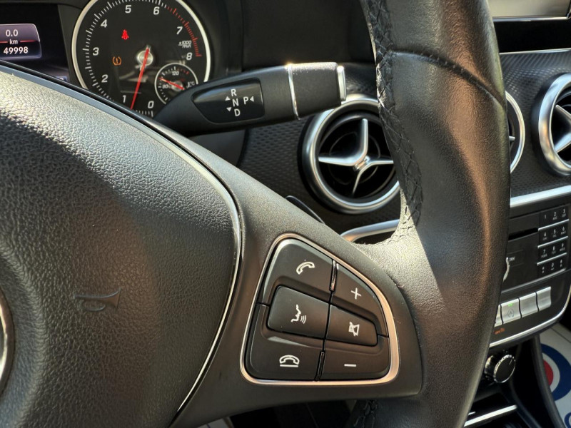 Photo 23 de l'offre de MERCEDES-BENZ CLASSE A A 180 - BV 7G-DCT - INSPIRATION - CAMERA AR   CLIM à 19490€ chez Triplo auto