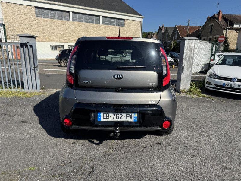 Photo 4 de l'offre de KIA SOUL 1.6 CRDI - 136 CLIM   ATTELAGE à 7990€ chez Triplo auto