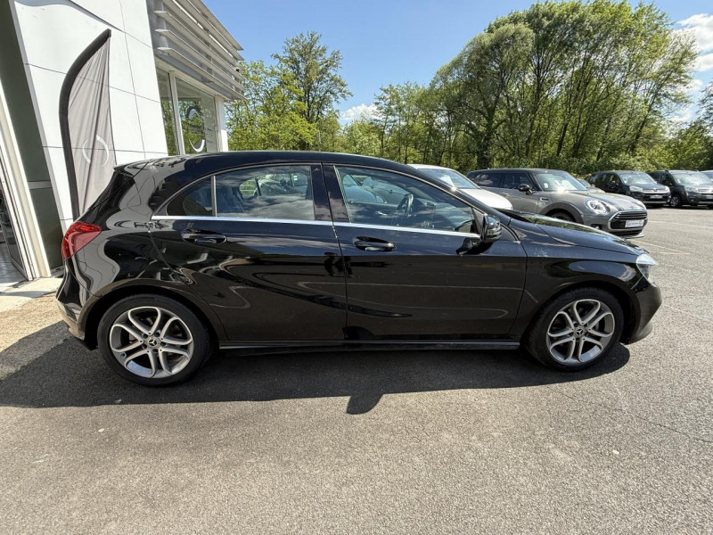 Photo 8 de l'offre de MERCEDES-BENZ CLASSE A A 180 - BV 7G-DCT - INSPIRATION - CAMERA AR   CLIM à 19490€ chez Triplo auto
