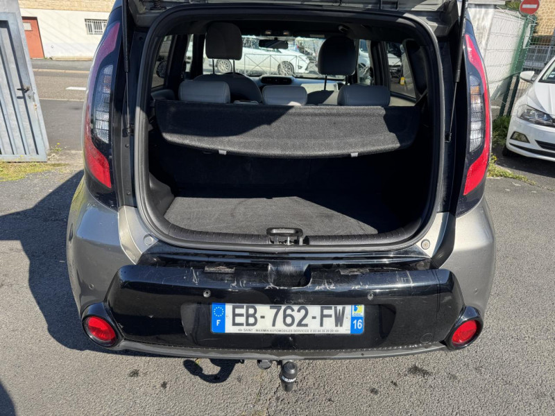 Photo 10 de l'offre de KIA SOUL 1.6 CRDI - 136 CLIM   ATTELAGE à 7990€ chez Triplo auto