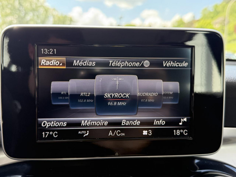 Photo 19 de l'offre de MERCEDES-BENZ GLC 220 D - BVA9G 4-MATIC CLIM   REGULATEUR/LIMITEUR DE VITESSE à 26990€ chez Triplo auto