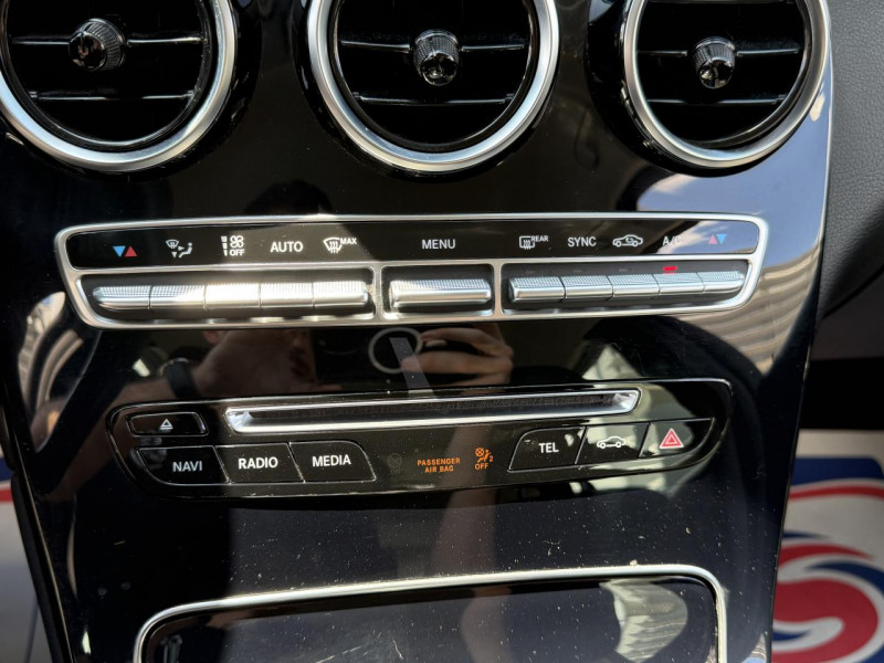 Photo 20 de l'offre de MERCEDES-BENZ GLC 220 D - BVA9G 4-MATIC CLIM   REGULATEUR/LIMITEUR DE VITESSE à 26990€ chez Triplo auto