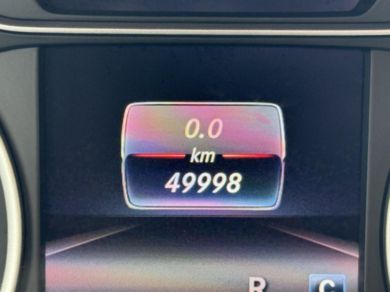 Photo 18 de l'offre de MERCEDES-BENZ CLASSE A A 180 - BV 7G-DCT - INSPIRATION - CAMERA AR   CLIM à 19490€ chez Triplo auto