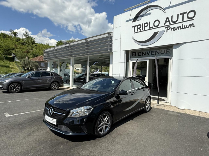 Photo 3 de l'offre de MERCEDES-BENZ CLASSE A A 180 - BV 7G-DCT - INSPIRATION - CAMERA AR   CLIM à 19490€ chez Triplo auto