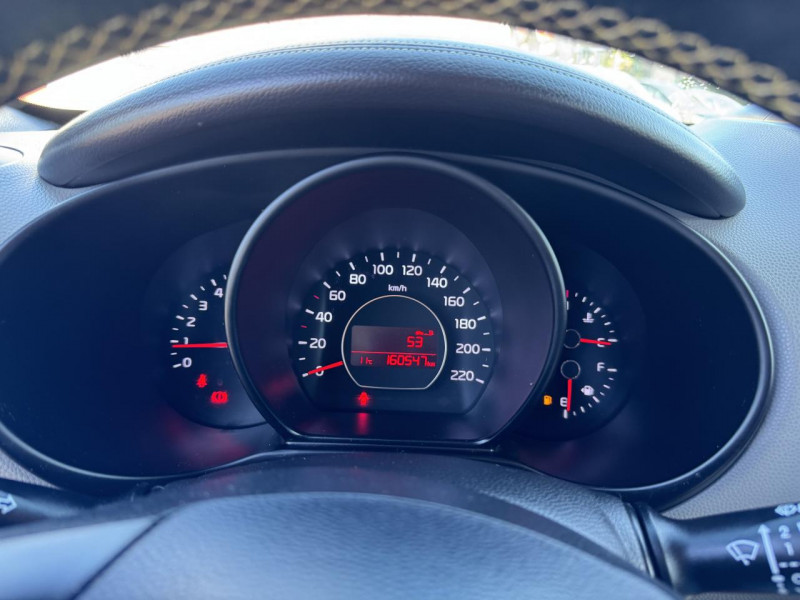 Photo 30 de l'offre de KIA SOUL 1.6 CRDI - 136 CLIM   ATTELAGE à 7990€ chez Triplo auto