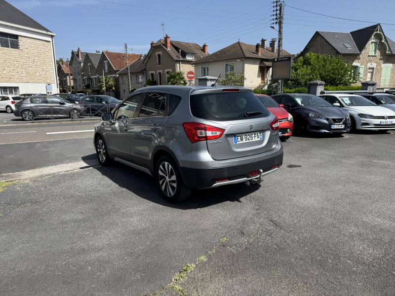Photo 3 de l'offre de SUZUKI SX4 S-CROSS S-CROSS 1.4 BOOSTERJET ALLGRIP - BVA S-CROSS STYLE GPS   CAMERA AR   TOIT OUVRANT à 12990€ chez Triplo auto