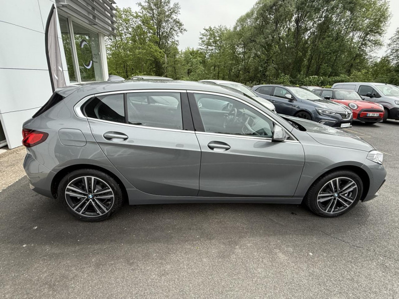Photo 8 de l'offre de BMW SERIE 1 116I - BV DKG  BERLINE F40 LOUNGE SUIVI BMW   GPS   CAMERA AR à 27990€ chez Triplo auto