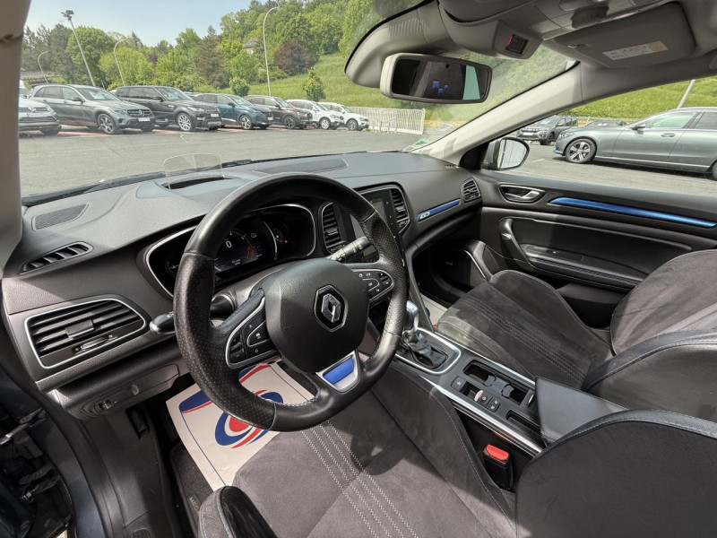 Photo 10 de l'offre de RENAULT MEGANE MéGANE 1.3 TCE - 160 - BV EDC -  GT LINE GPS   TOIT OUVRANT   CAMERA AR  à 15990€ chez Triplo auto