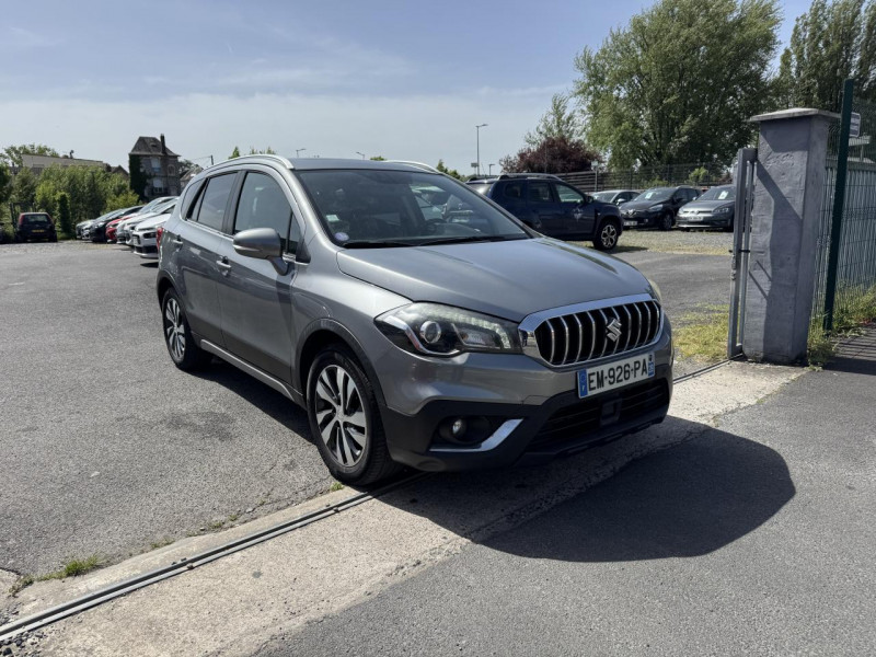 Photo 7 de l'offre de SUZUKI SX4 S-CROSS S-CROSS 1.4 BOOSTERJET ALLGRIP - BVA S-CROSS STYLE GPS   CAMERA AR   TOIT OUVRANT à 12990€ chez Triplo auto