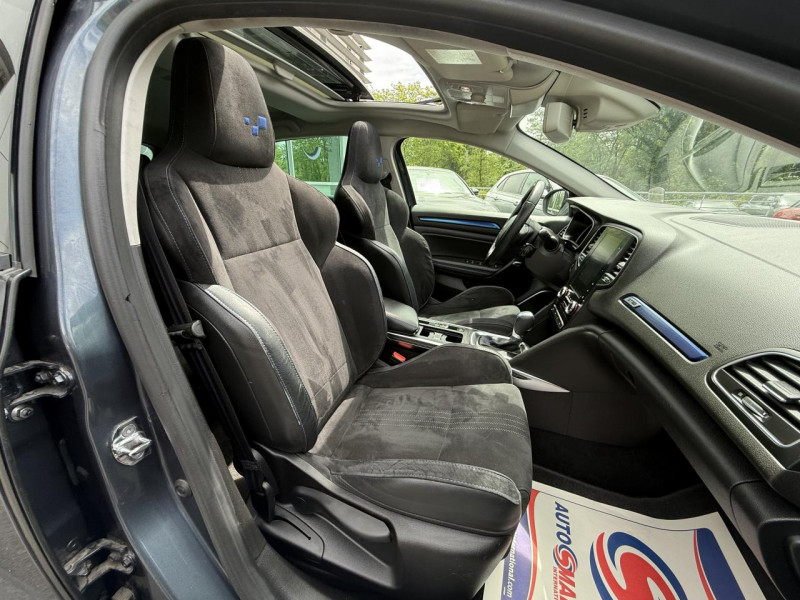 Photo 14 de l'offre de RENAULT MEGANE MéGANE 1.3 TCE - 160 - BV EDC -  GT LINE GPS   TOIT OUVRANT   CAMERA AR  à 15990€ chez Triplo auto