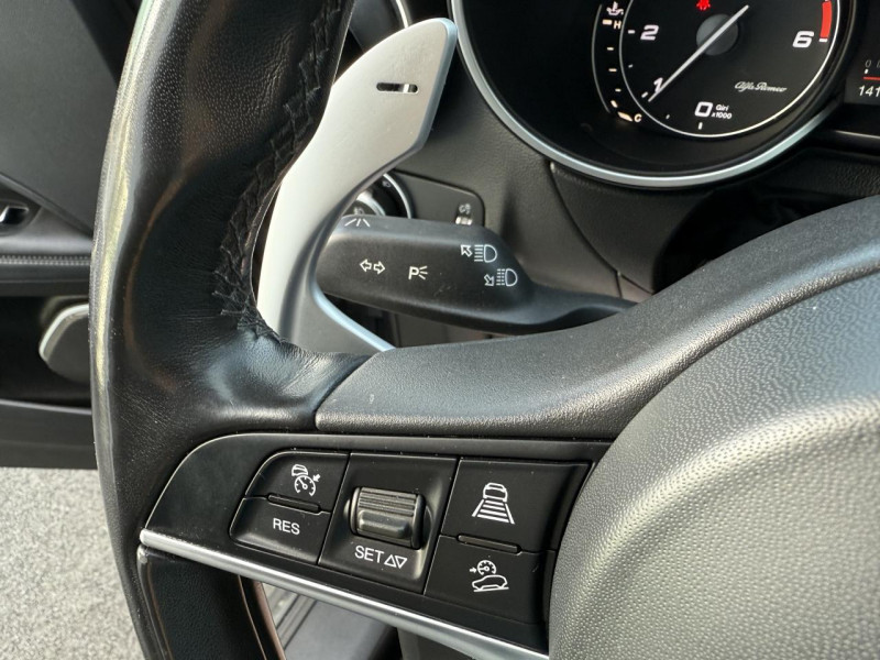 Photo 26 de l'offre de ALFA ROMEO STELVIO 2.2 D - 210 - BVA LUSSO Q4 GPS   CAMERA AR   CLIM à 21990€ chez Triplo auto