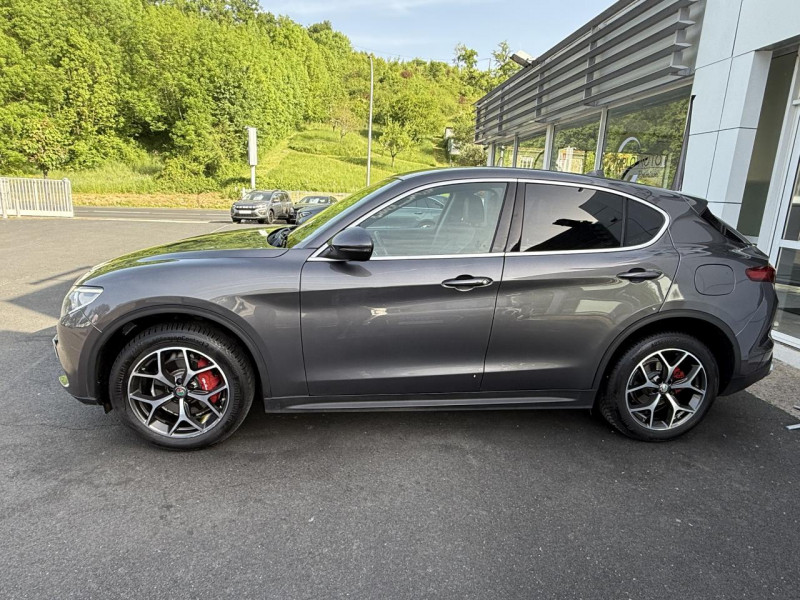 Photo 4 de l'offre de ALFA ROMEO STELVIO 2.2 D - 210 - BVA LUSSO Q4 GPS   CAMERA AR   CLIM à 21990€ chez Triplo auto