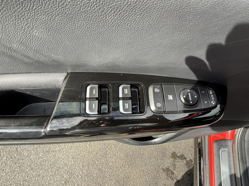 Photo 29 de l'offre de KIA SPORTAGE 1.6 CRDI - 136 - BV DCT - GT LINE GPS   ATTELAGE   CAMERA AR   à 16490€ chez Triplo auto