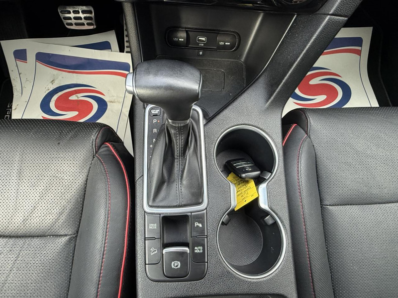 Photo 18 de l'offre de KIA SPORTAGE 1.6 CRDI - 136 - BV DCT - GT LINE GPS   ATTELAGE   CAMERA AR   à 16490€ chez Triplo auto
