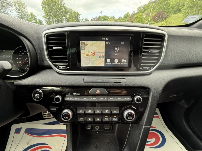 Photo 17 de l'offre de KIA SPORTAGE 1.6 CRDI - 136 - BV DCT - GT LINE GPS   ATTELAGE   CAMERA AR   à 16490€ chez Triplo auto