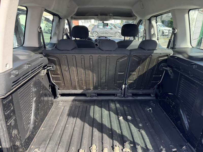 Photo 30 de l'offre de CITROEN BERLINGO 1.6 BLUEHDI - 100  FEEL   CLIM à 13990€ chez Triplo auto