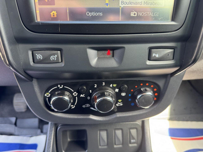 Photo 31 de l'offre de DACIA DUSTER 1.2 TCE - 125 PRESTIGE GPS   CLIM   ATTELAGE à 8990€ chez Triplo auto