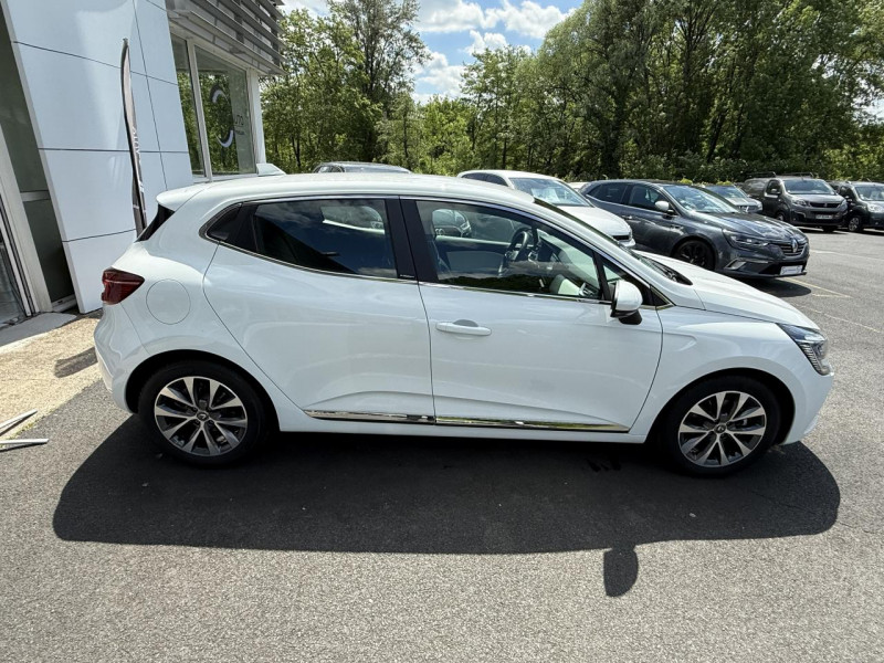 Photo 8 de l'offre de RENAULT CLIO 1.6 E-TECH HYBRIDE - 140 - BVA MULTI-MODES  INTENS GPS   CAMERA AR   CARPLAY à 17990€ chez Triplo auto