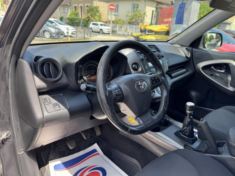 Photo 24 de l'offre de TOYOTA RAV 4 2.2 - 150 D-4D LIFE CLIM   ATTELAGE à 9990€ chez Triplo auto