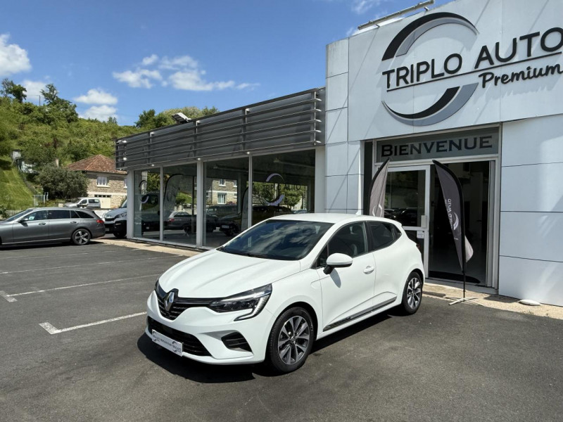 Photo 3 de l'offre de RENAULT CLIO 1.6 E-TECH HYBRIDE - 140 - BVA MULTI-MODES  INTENS GPS   CAMERA AR   CARPLAY à 17990€ chez Triplo auto