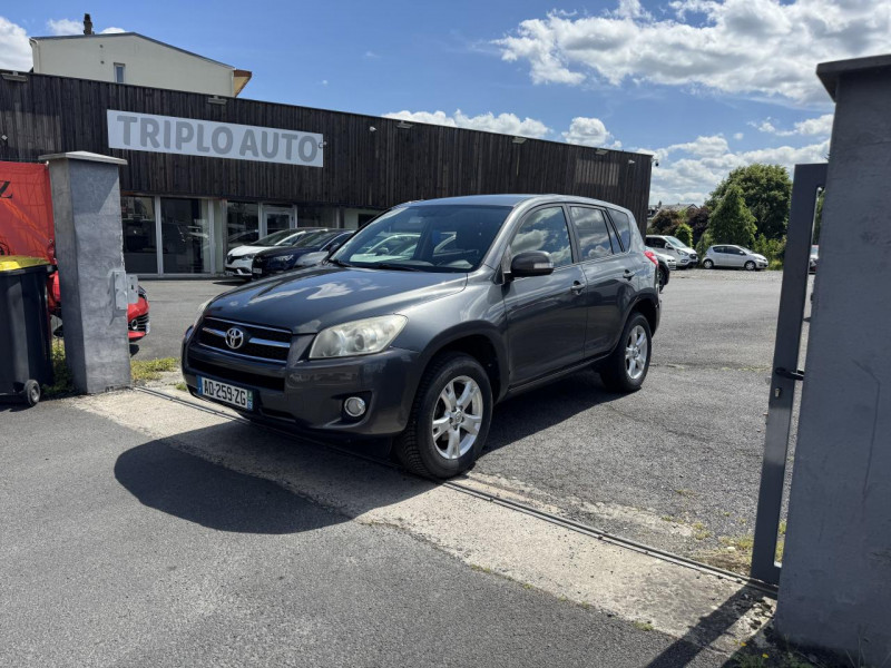 Toyota RAV 4 2.2 - 150 D-4D LIFE CLIM   ATTELAGE DIESEL GRIS FONCE Occasion à vendre