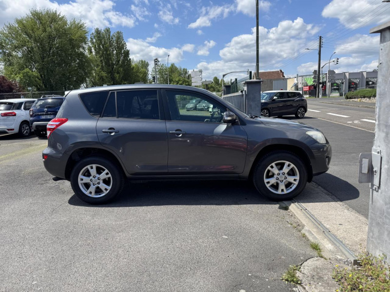 Photo 6 de l'offre de TOYOTA RAV 4 2.2 - 150 D-4D LIFE CLIM   ATTELAGE à 9990€ chez Triplo auto