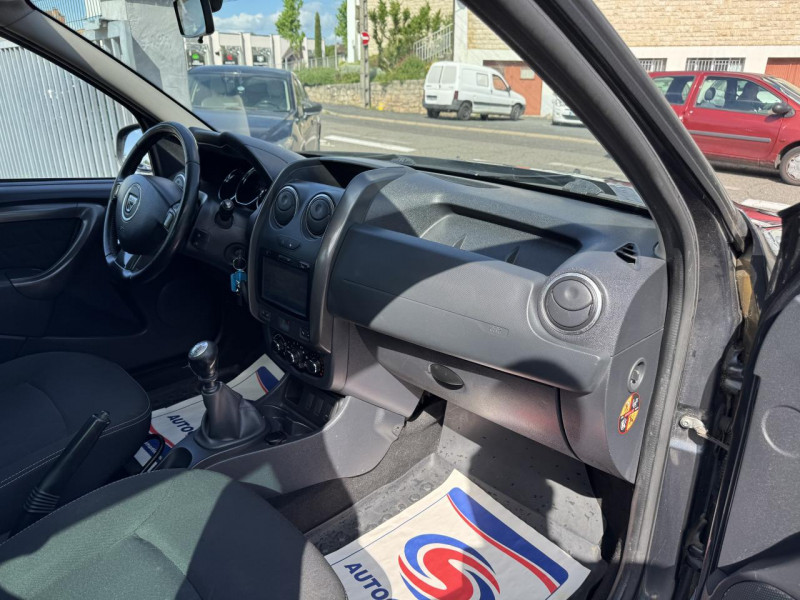 Photo 17 de l'offre de DACIA DUSTER 1.2 TCE - 125 PRESTIGE GPS   CLIM   ATTELAGE à 8990€ chez Triplo auto