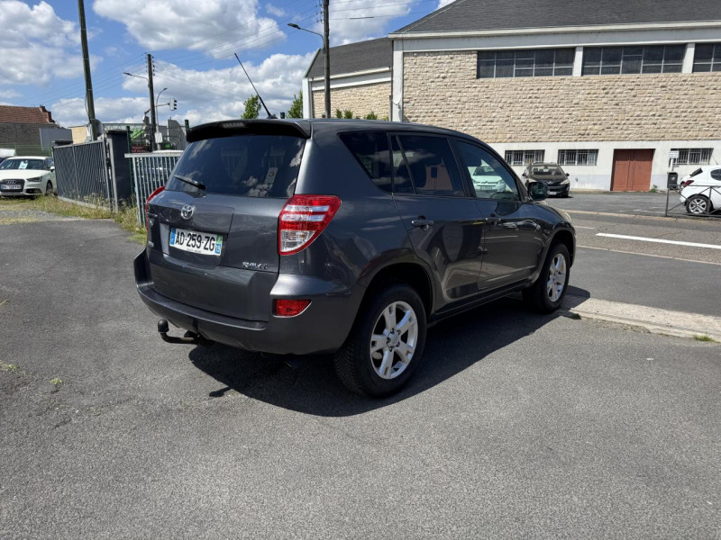 Photo 5 de l'offre de TOYOTA RAV 4 2.2 - 150 D-4D LIFE CLIM   ATTELAGE à 9990€ chez Triplo auto