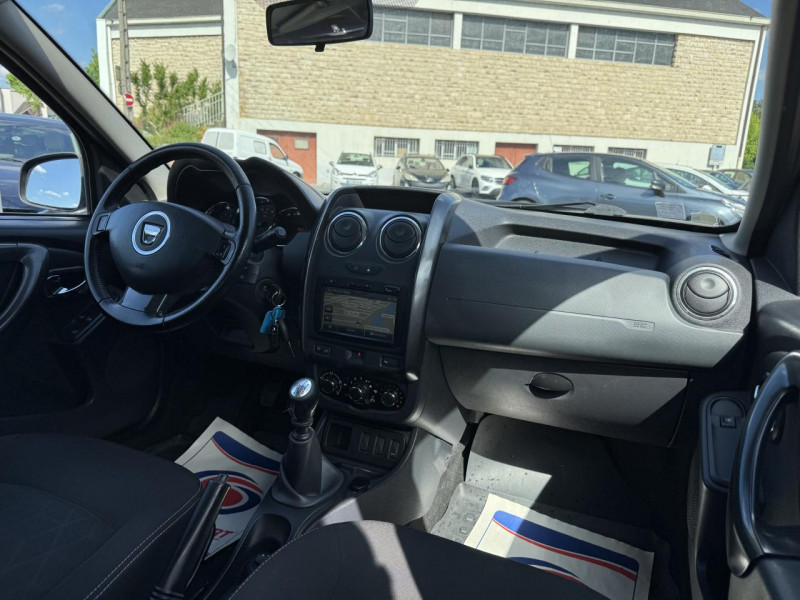 Photo 14 de l'offre de DACIA DUSTER 1.2 TCE - 125 PRESTIGE GPS   CLIM   ATTELAGE à 8990€ chez Triplo auto