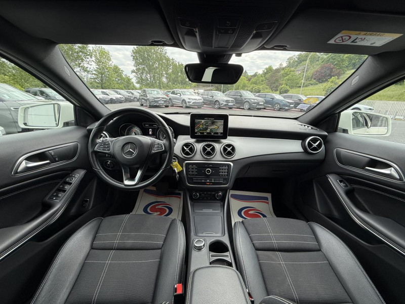 Photo 16 de l'offre de MERCEDES-BENZ GLA 200 D - BV 7G-DCT - SENSATION - GPS   CAMERA AR à 19990€ chez Triplo auto