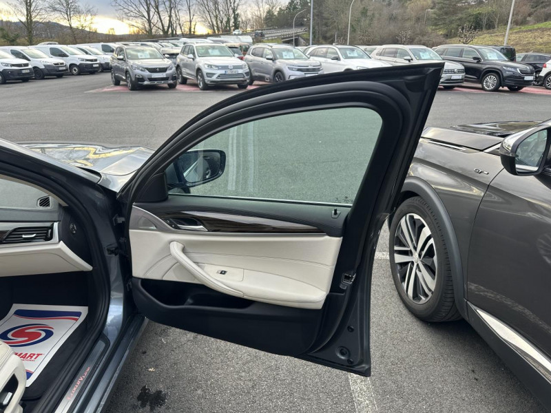 Photo 37 de l'offre de BMW SERIE 5 520D - BVA STEPTRONIC  G30 F90 SUIVI BMW LUXURY  - GPS   CAMERA AR à 23490€ chez Triplo auto