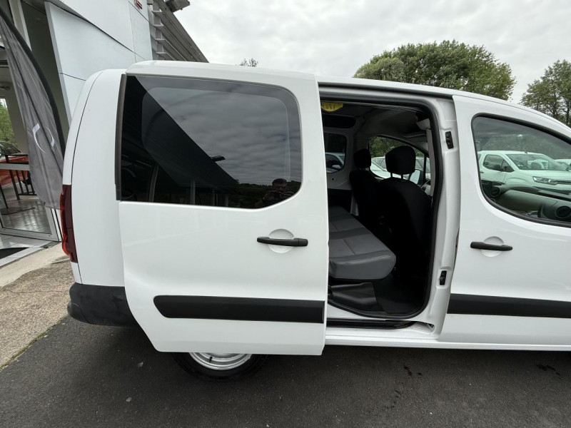 Photo 26 de l'offre de PEUGEOT PARTNER LONG 1.6 BLUEHDI - 100 CABINE APPROFONDIE GPS   ATTELAGE   RADAR AR à 13990€ chez Triplo auto