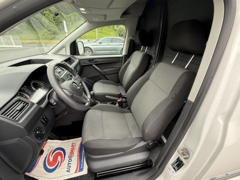 Photo 9 de l'offre de VOLKSWAGEN CADDY VAN 2.0 TDI - 75 FOURGON CONCEPTLINE TVA RECUPERABLE   ATTELAGE   RADAR AR à 13990€ chez Triplo auto