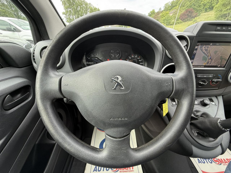 Photo 15 de l'offre de PEUGEOT PARTNER LONG 1.6 BLUEHDI - 100 CABINE APPROFONDIE GPS   ATTELAGE   RADAR AR à 13990€ chez Triplo auto