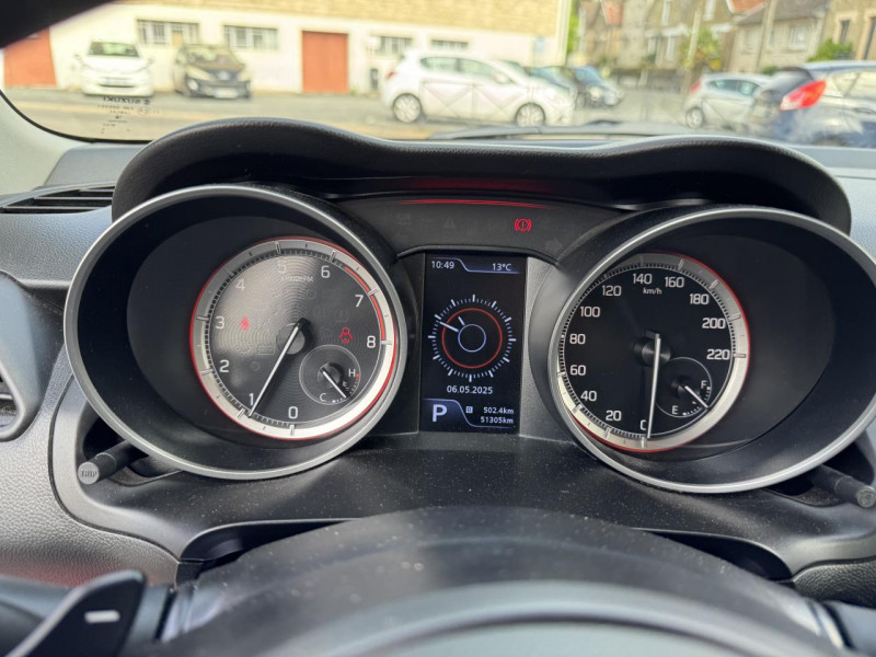 Photo 31 de l'offre de SUZUKI SWIFT 1.0 BOOSTERJET - BVA PACK GPS   CAMERA AR   CLIM à 14990€ chez Triplo auto