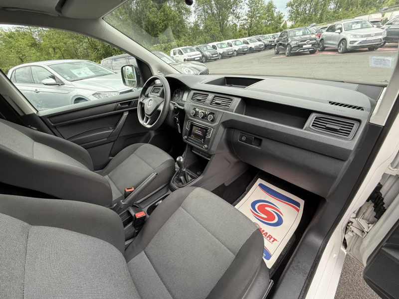 Photo 15 de l'offre de VOLKSWAGEN CADDY VAN 2.0 TDI - 75 FOURGON CONCEPTLINE TVA RECUPERABLE   ATTELAGE   RADAR AR à 13990€ chez Triplo auto