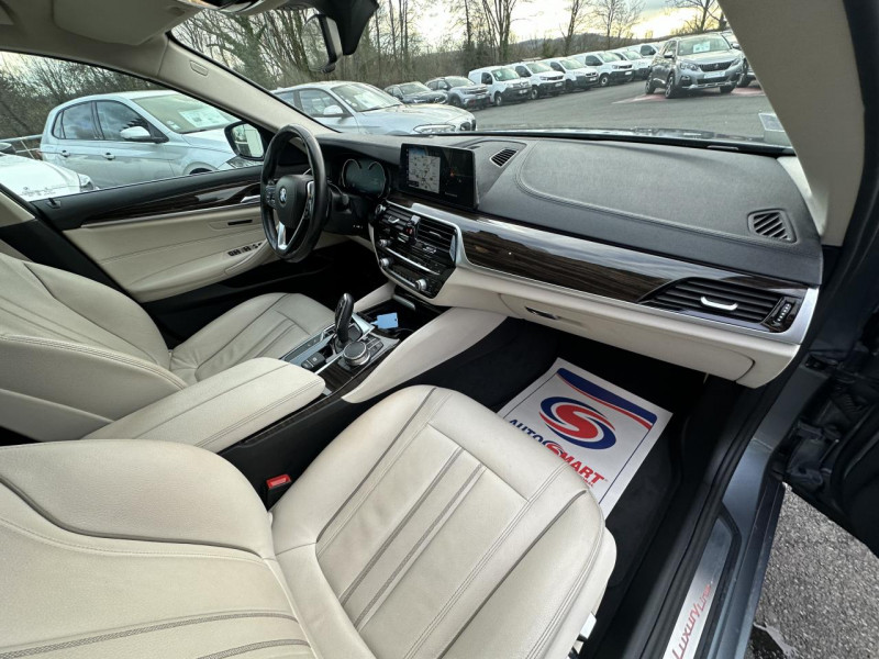 Photo 15 de l'offre de BMW SERIE 5 520D - BVA STEPTRONIC  G30 F90 SUIVI BMW LUXURY  - GPS   CAMERA AR à 23490€ chez Triplo auto