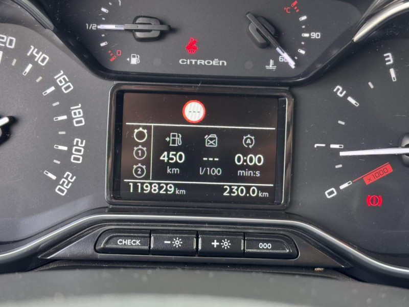 Photo 30 de l'offre de CITROEN C3 AIRCROSS 1.5 BLUEHDI - 100 S&S SHINE GPS   RADAR AR   CLIM à 10990€ chez Triplo auto