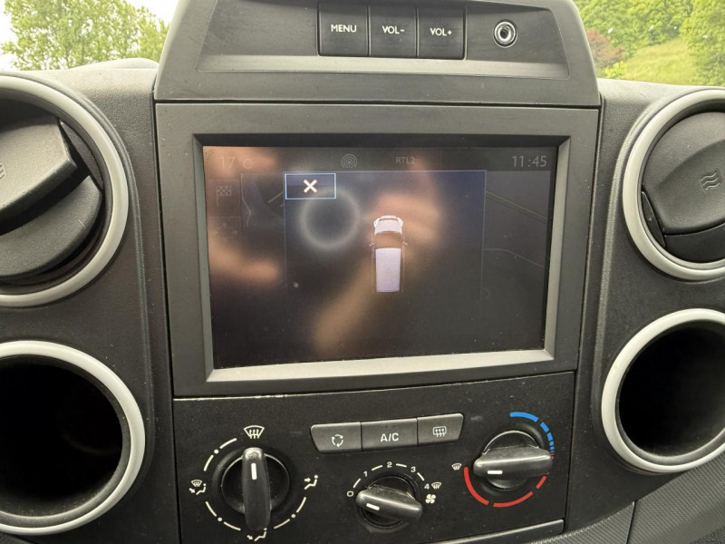 Photo 18 de l'offre de PEUGEOT PARTNER LONG 1.6 BLUEHDI - 100 CABINE APPROFONDIE GPS   ATTELAGE   RADAR AR à 13990€ chez Triplo auto