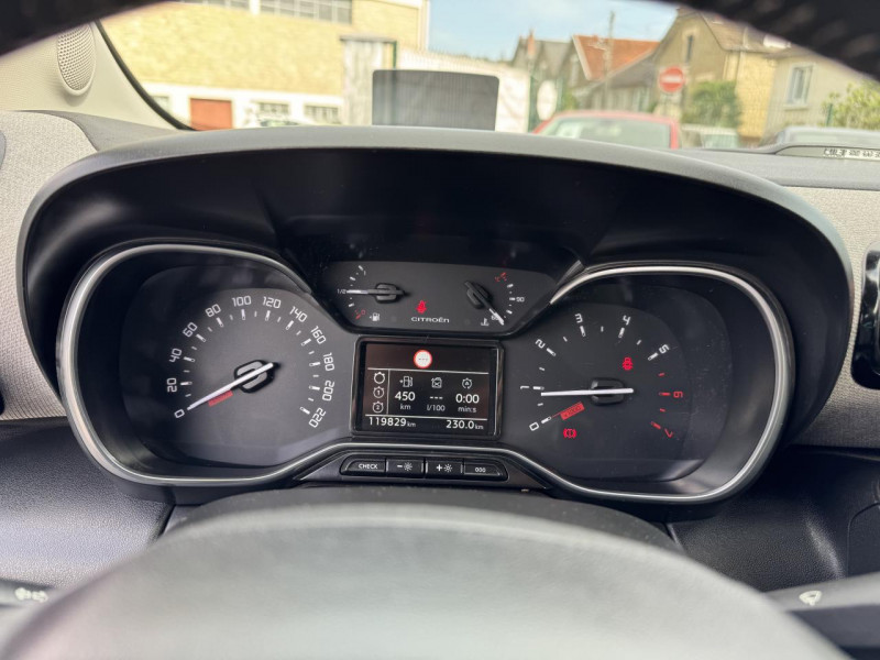 Photo 29 de l'offre de CITROEN C3 AIRCROSS 1.5 BLUEHDI - 100 S&S SHINE GPS   RADAR AR   CLIM à 10990€ chez Triplo auto