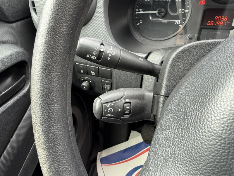 Photo 21 de l'offre de PEUGEOT PARTNER LONG 1.6 BLUEHDI - 100 CABINE APPROFONDIE GPS   ATTELAGE   RADAR AR à 13990€ chez Triplo auto