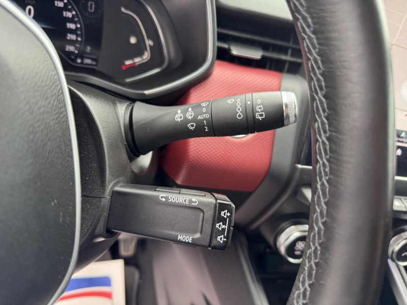 Photo 30 de l'offre de RENAULT CLIO 1.0 TCE - 100 INTENS GPS   CAMERA AR   CLIM à 12490€ chez Triplo auto