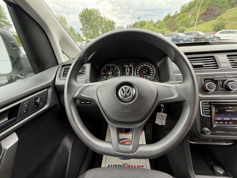 Photo 18 de l'offre de VOLKSWAGEN CADDY VAN 2.0 TDI - 75 FOURGON CONCEPTLINE TVA RECUPERABLE   ATTELAGE   RADAR AR à 13990€ chez Triplo auto