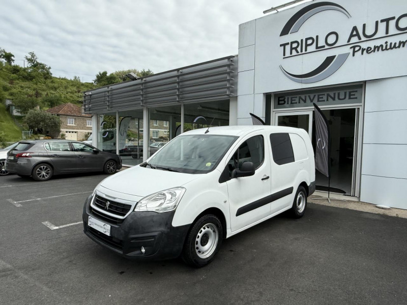 Photo 3 de l'offre de PEUGEOT PARTNER LONG 1.6 BLUEHDI - 100 CABINE APPROFONDIE GPS   ATTELAGE   RADAR AR à 13990€ chez Triplo auto