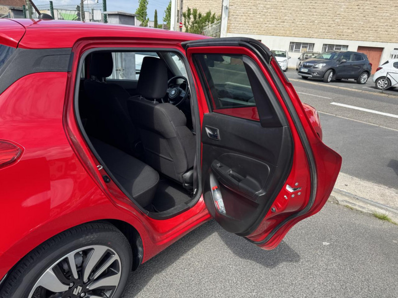 Photo 12 de l'offre de SUZUKI SWIFT 1.0 BOOSTERJET - BVA PACK GPS   CAMERA AR   CLIM à 14990€ chez Triplo auto